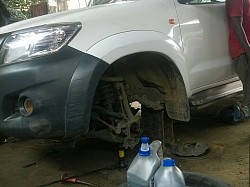 Work in progress on the front wheels